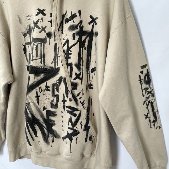 Borns Courtney tan hoodie smile grafiti cotton men's size large pullover sweater - Picture 2 of 6